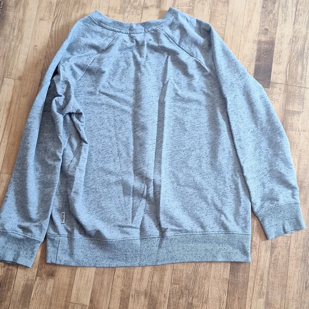 Sweater - Picture 4 of 4